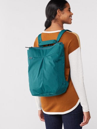 REI Co-op Beyonder Convertible Bag 4