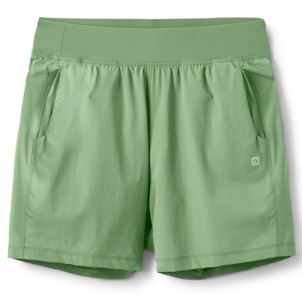 Momentum Shorts 6" - Women's