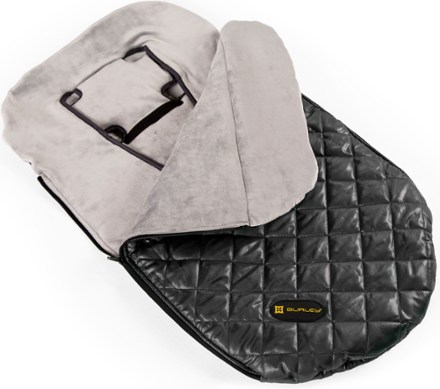 Product Image of color Black