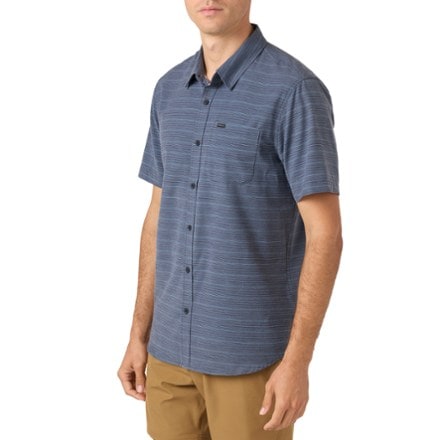 O'Neill TRVLR UPF Traverse Stripe Relaxed-Fit Shirt - Men's 2
