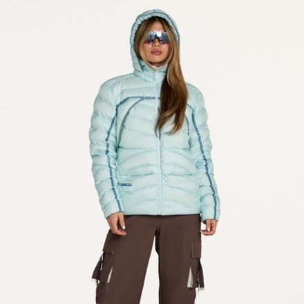 SENIQ Wildpuff Down Hoodie - Women's 10