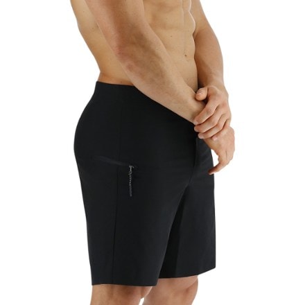 TYR Mobius 9" Board Shorts - Men's 5