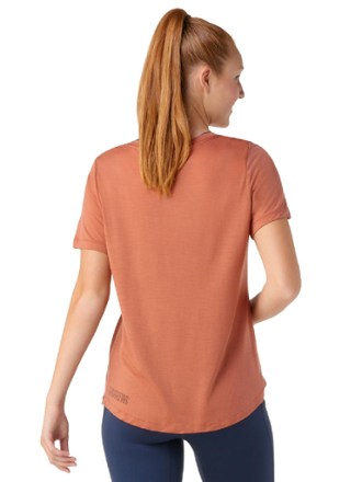 Smartwool Active Ultralite V-Neck T-Shirt - Women's 2