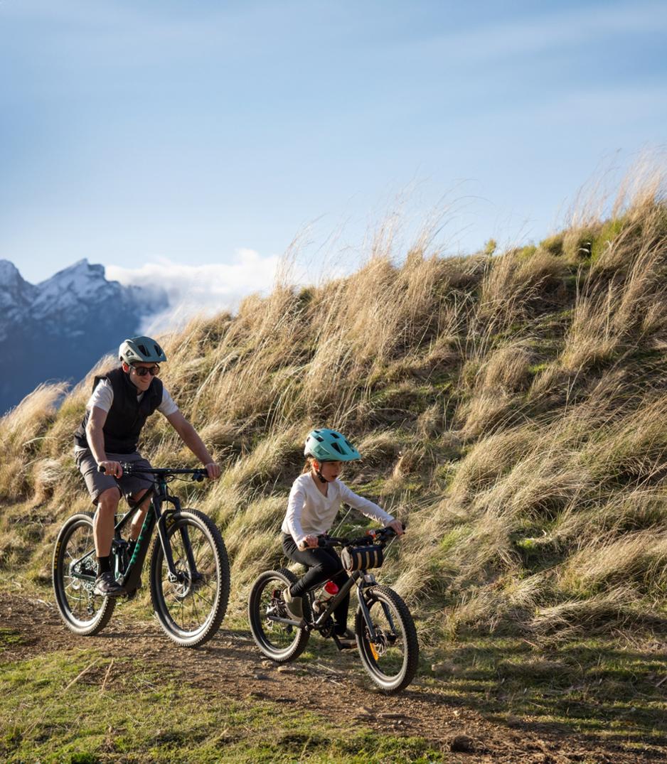 Location Image for Finch KinetiCore Bike Helmet - Kids'