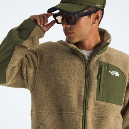 The North Face Yumiori Off Peak Full-Zip Jacket - Men's 3