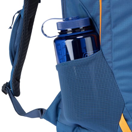 Gregory Rhune 22 Pack Water bottle pocket (Water bottle sold separately)