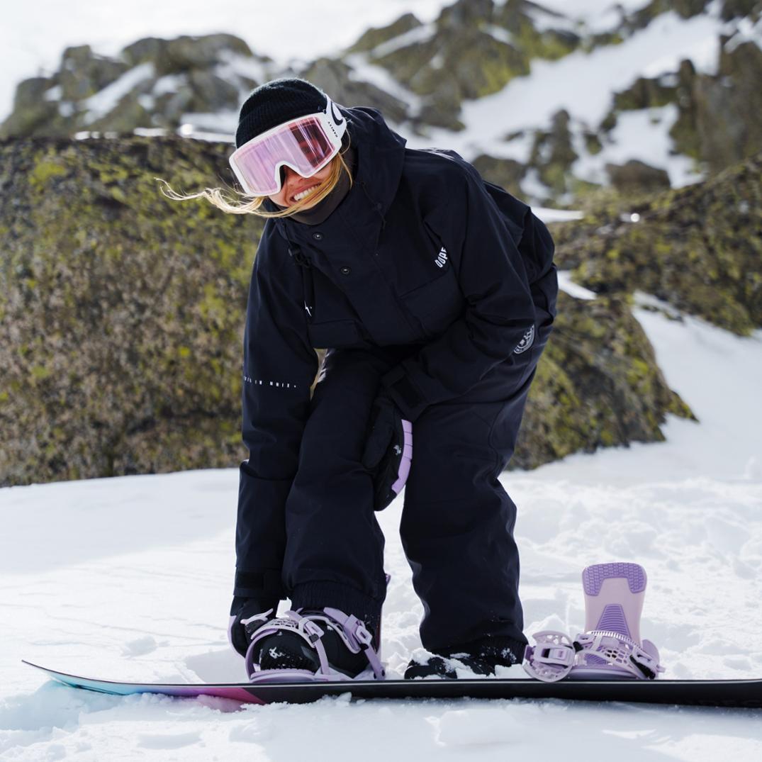 Location Image for Venus Snowboard - Women's - 2025/2026