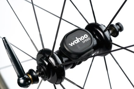 Wahoo Fitness ELEMNT BOLT Cycling Computer Bundle 4