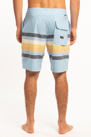 VISSLA Fist Bump 18.5" Board Shorts - Men's 3
