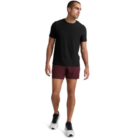 Beyond Yoga Short Run Lined 5" Shorts - Men's 2