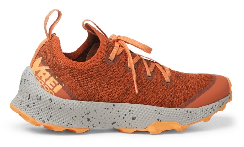 Running shoes offer Clearance