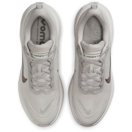 Nike Vomero Plus Road-Running Shoes - Men's 4