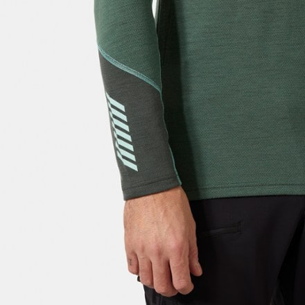Helly Hansen LIFA Merino Midweight Crew Base Layer Top - Men's 5