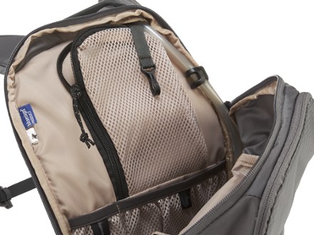 REI Co-op Link 10 L Hydration Pack 6