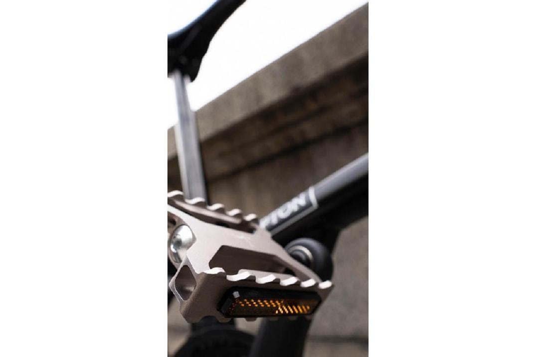 Location Image for ColourLab Superlight Quick-Release Pedals