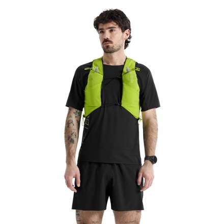 Arc'teryx Norvan 7 Hydration Vest - Men's 4