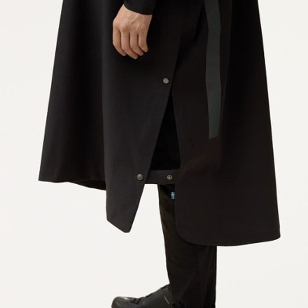 Fjallraven Hoja Cycling Rain Poncho - Men's 6