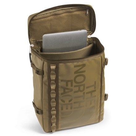 lululemon weekend warrior bag Lululemon Weekend Warrior Bag in Prisma Embossed Neutral Blush Shoulder  Travel