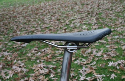 Alternative View (Black)