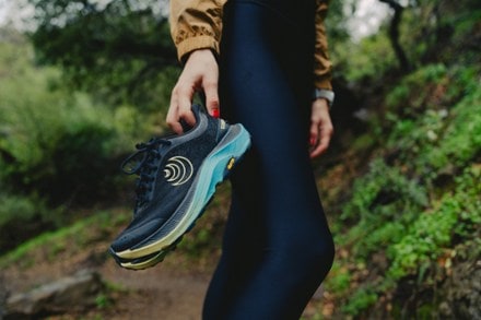 Topo Athletic Ultraventure 4 Trail-Running Shoes - Women's 5