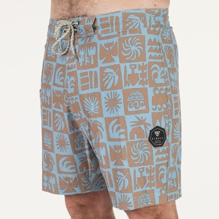 VISSLA Ecology Center 17.5" Boardshorts - Men's 2