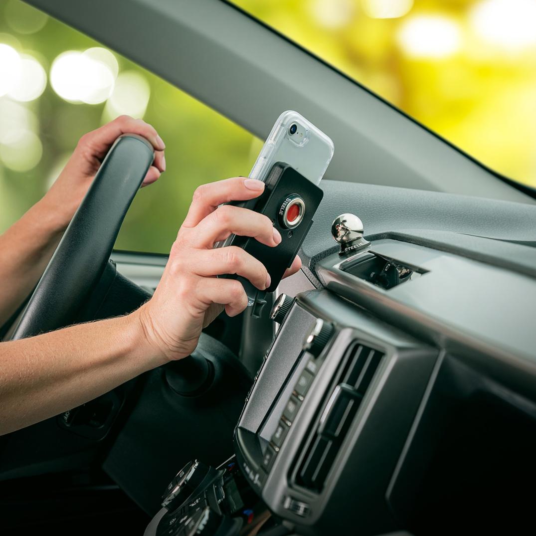 Location Image for Steelie Squeeze Dash Kit