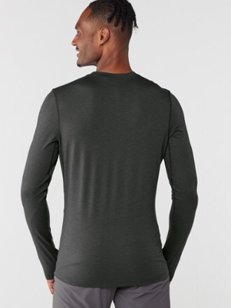 Chemise REI Base Layer Homme – Gris Moyen, Col Haut 1/4 Zip, Taille M, Randonnée