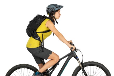 Osprey Raven 14 Hydration Pack - Women's 5