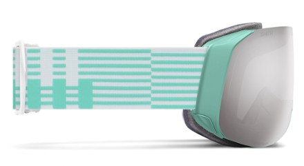 Smith 4D MAG S ChromaPop Snow Goggles with gogglesoc 3