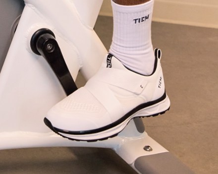 Location Image for Slipstream Indoor Cycling Shoes - Men's