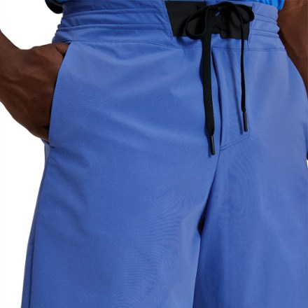 On Hybrid Shorts - Men's 4