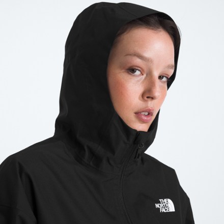 The North Face Quest Mono Cropped Jacket - Women's 4