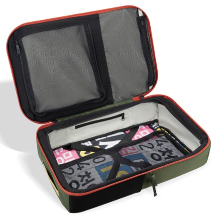 Sherpani Santiago 35L Travel Pack 4