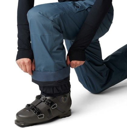 Mountain Hardwear Firefall Snow Pants - Men's 7
