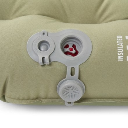 Big Agnes Campmeister Deluxe Sleeping Pad Air valve