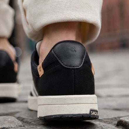 SAOLA Cali Shoes - Women's 6