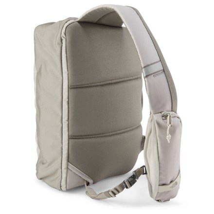 The North Face Base Camp Voyager Sling 7