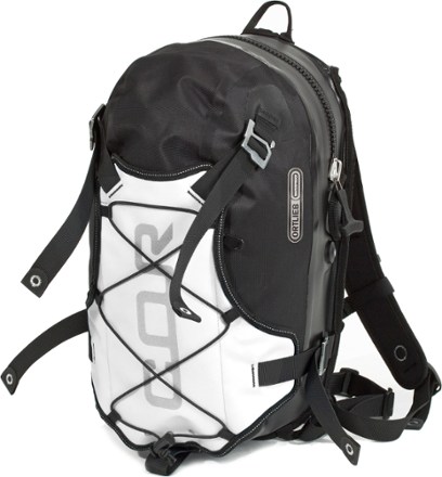 rei bike backpack