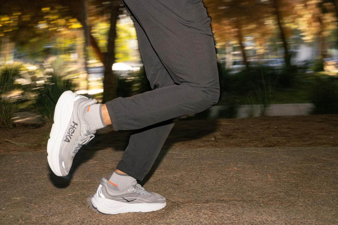 Location Image for Bondi 9 Road-Running Shoes - Men's