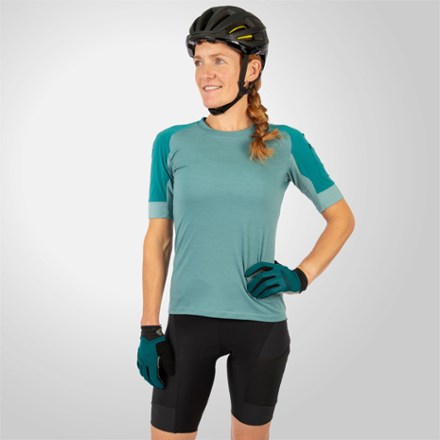 Endura GV500 Cycling Jersey - Women's 3