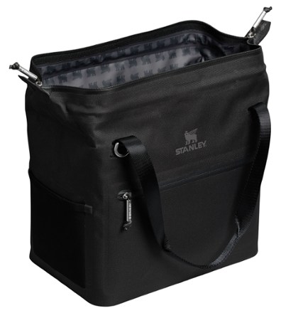 Stanley The All Day Julienne Midi Cooler - 20 Cans/12 Qts. 2