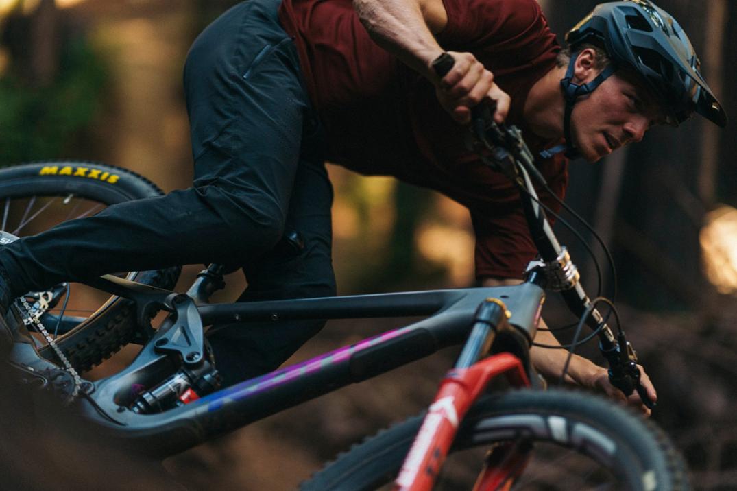 Location Image for SpeedFrame RS Mips Bike Helmet