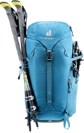 deuter backpack 18 Trail focused alpine enthusiasts looking for a super lightweight pack for short backcountry tours Deuter AC Lite 18 Hiking