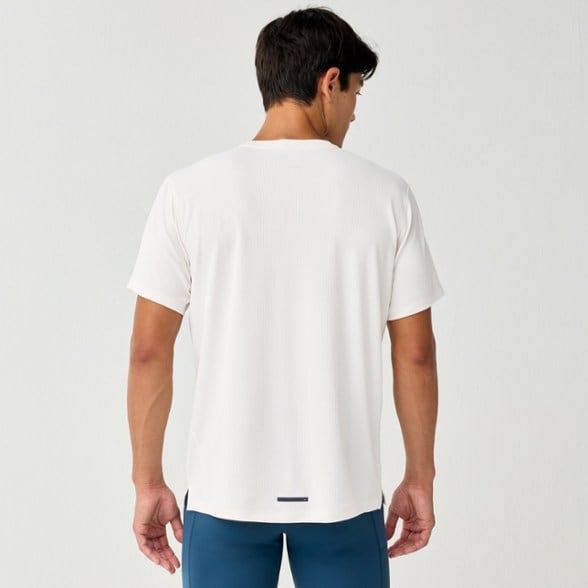 On Body Image of color Bone/Reflective