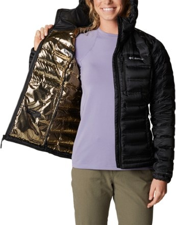 Columbia Pebble Peak Down Hooded Jacket - Women's 4