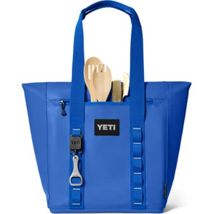 YETI Daytrip 20 L Insulated Tote Bag 5