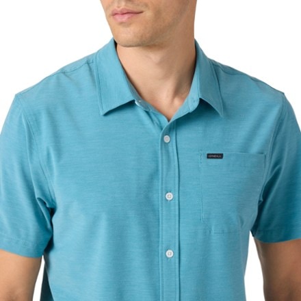 O'Neill TRVLR UPF Traverse Solid Relaxed-Fit Shirt - Men's 2