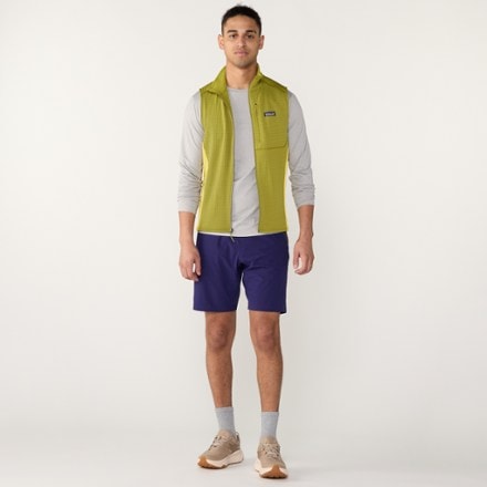 Patagonia R1 Vest - Men's 3