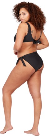 VOLCOM Simply Seamless Back Tie Swimsuit Top - Women's 2