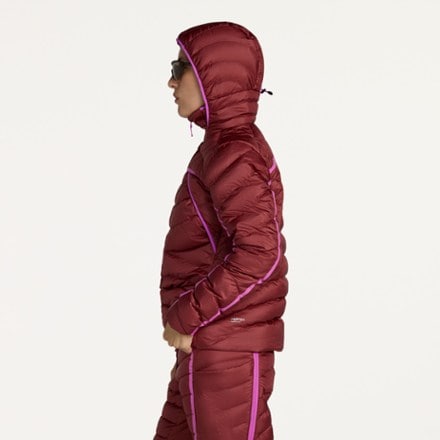 SENIQ Wildpuff Down Hoodie - Women's 3